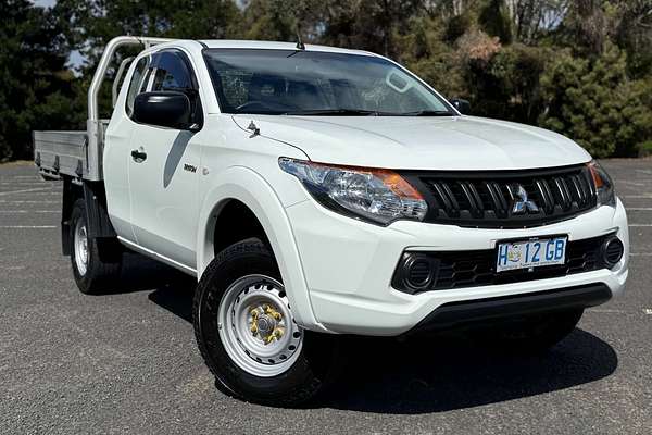 2017 Mitsubishi Triton GLX MQ 4X4