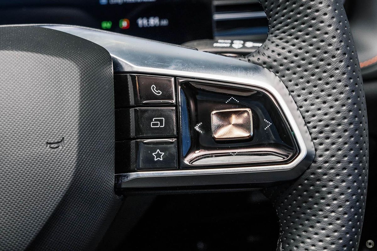 2025 MG HS Hybrid+ Essence AS33H