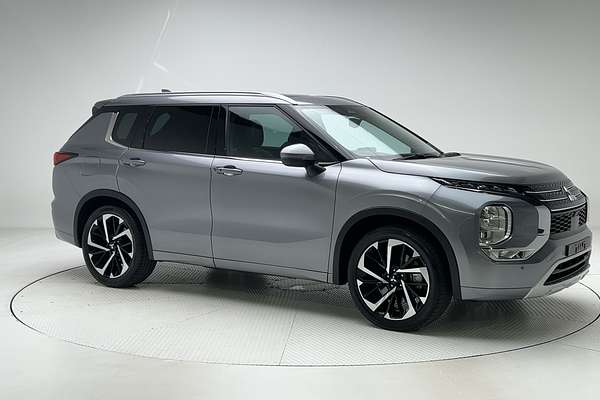 2023 Mitsubishi Outlander Exceed ZM