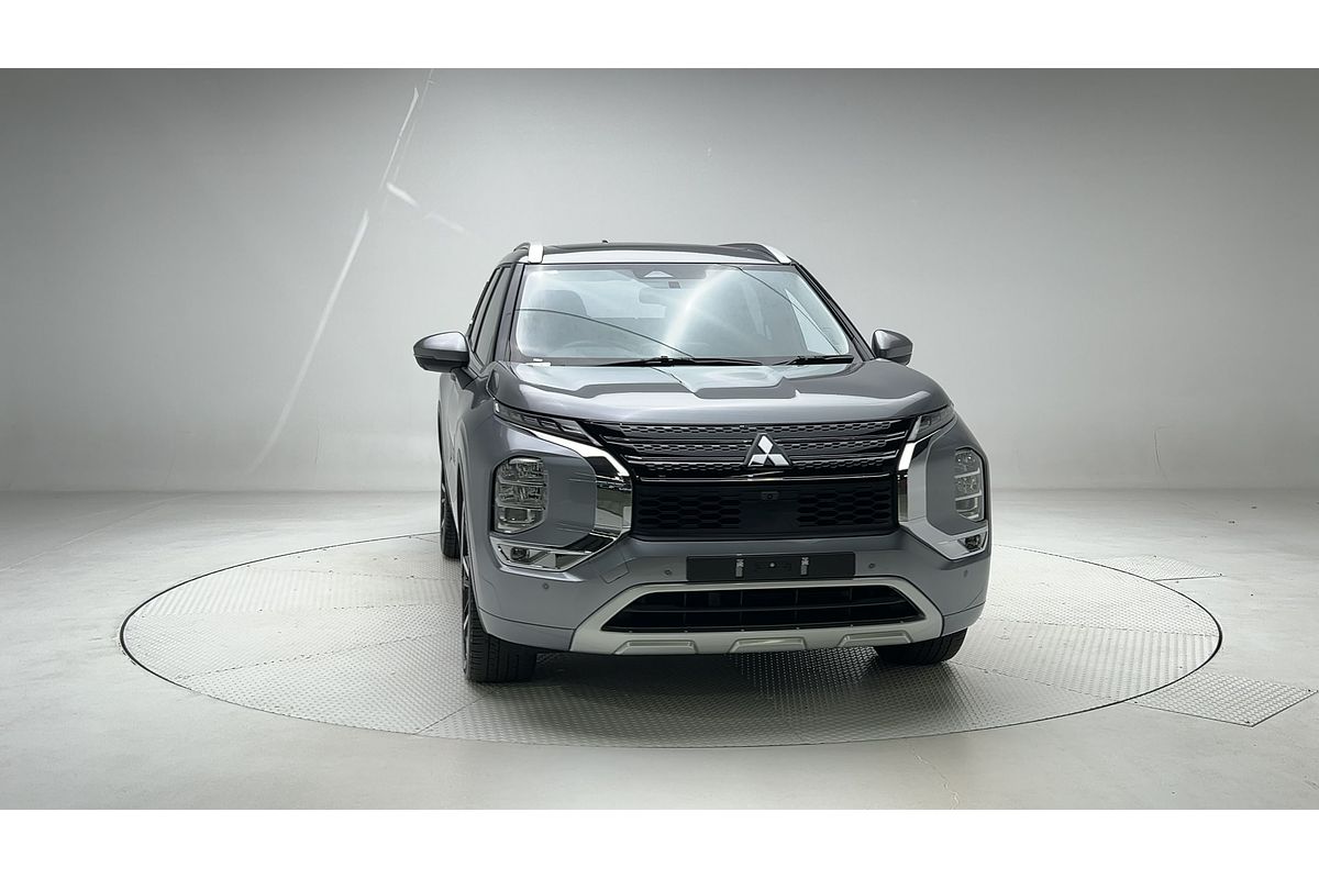 2023 Mitsubishi Outlander Exceed ZM
