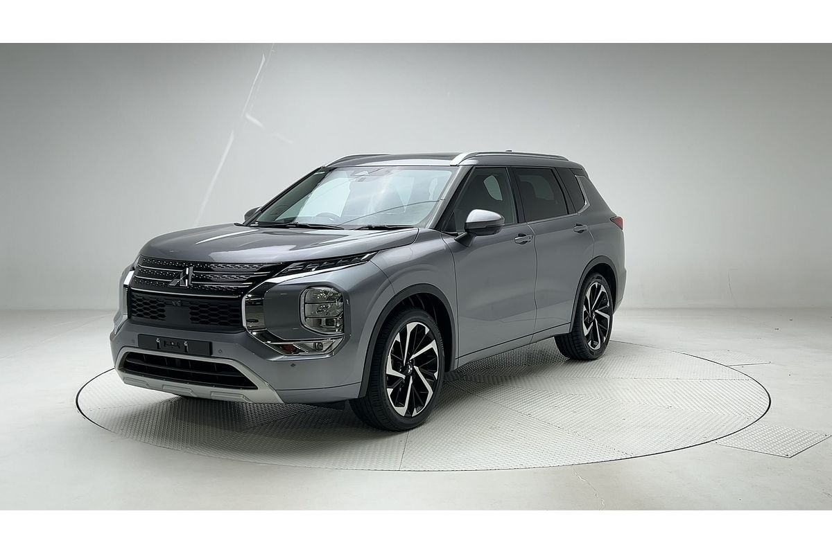 2023 Mitsubishi Outlander Exceed ZM