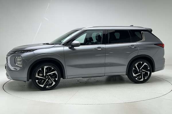 2023 Mitsubishi Outlander Exceed ZM