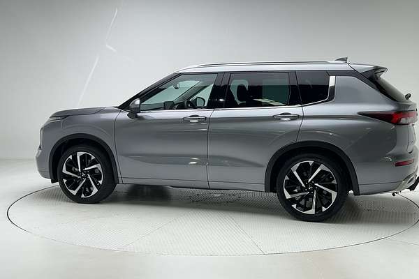 2023 Mitsubishi Outlander Exceed ZM