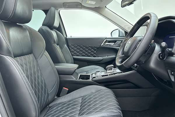 2023 Mitsubishi Outlander Exceed ZM