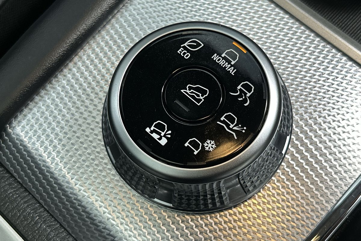 2023 Mitsubishi Outlander Exceed ZM