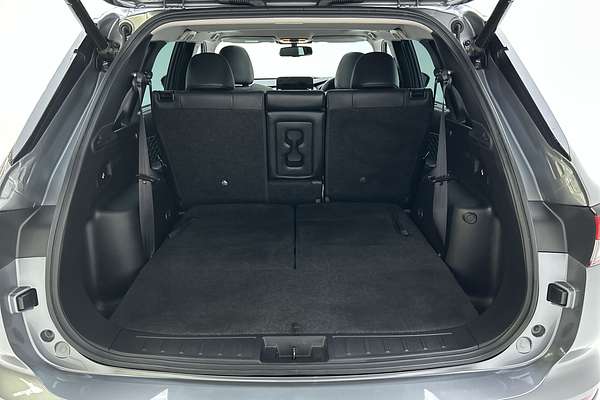 2023 Mitsubishi Outlander Exceed ZM