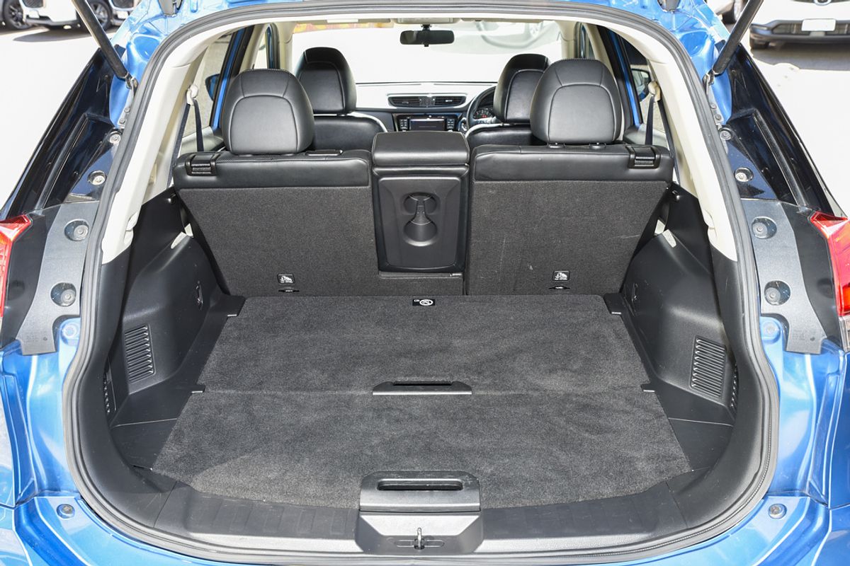 2017 Nissan X-TRAIL ST-L T32