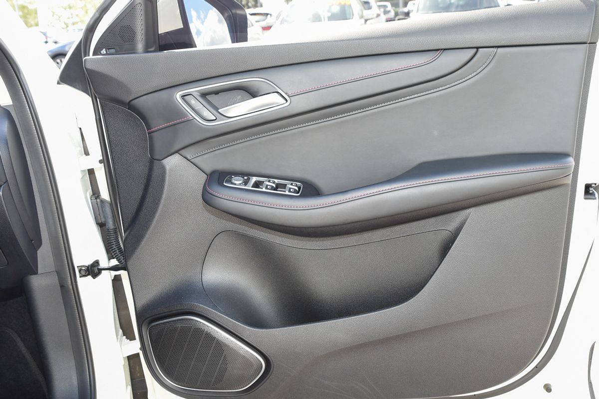 2021 MG HS Excite X SAS23