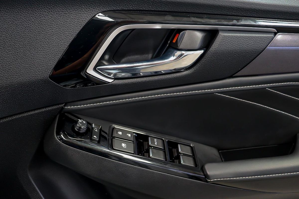 2024 Isuzu MU-X LS-T