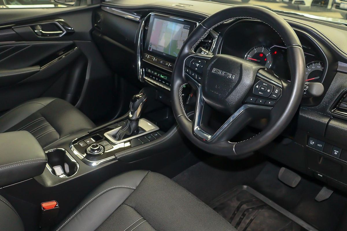 2024 Isuzu MU-X LS-T