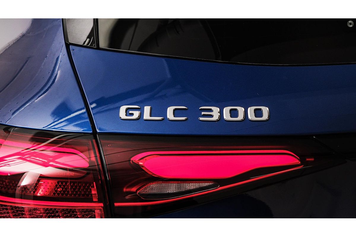 2025 Mercedes-Benz GLC-Class GLC300 X254