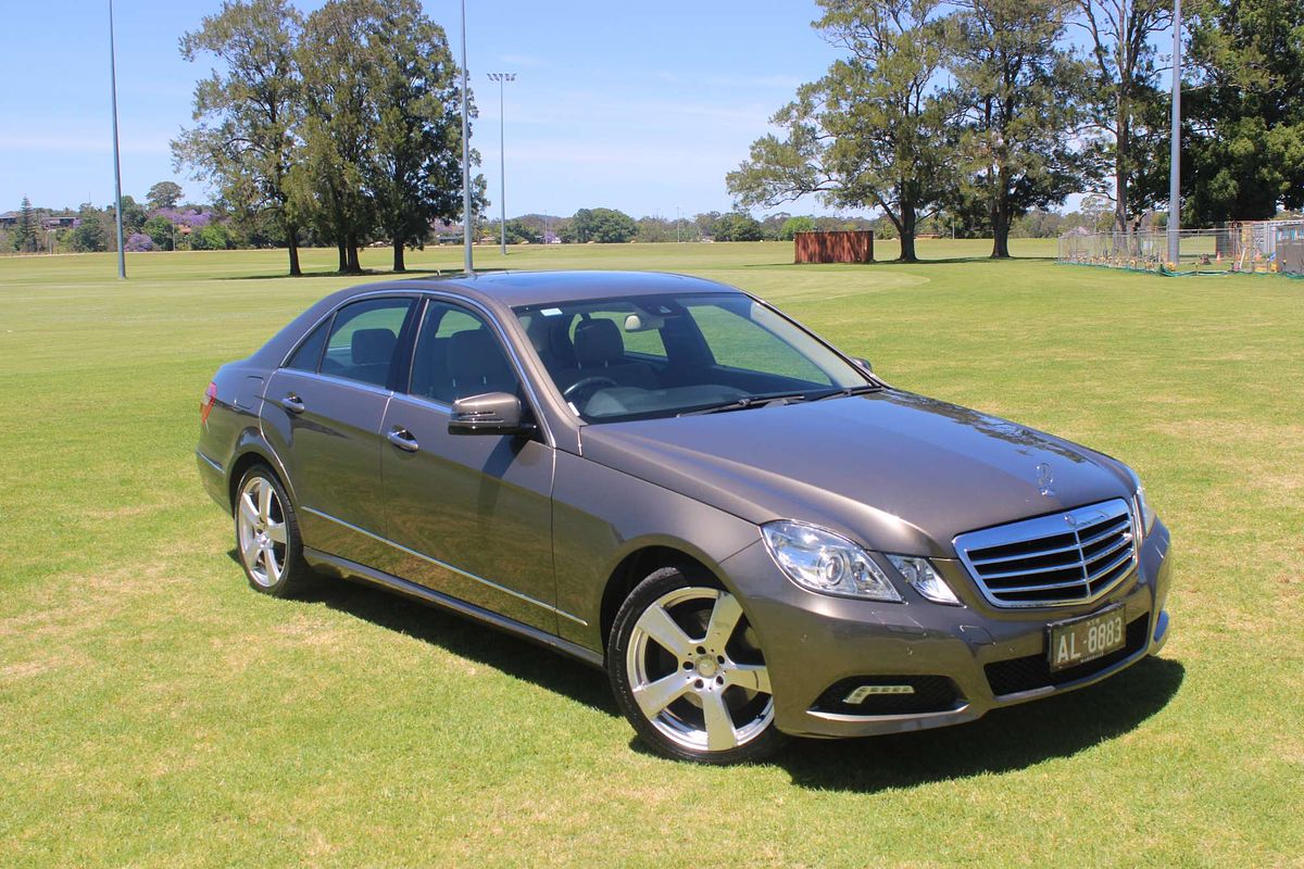 2009 MERCEDES-BENZ E250 CGI AVANTGARDE 5 SP AUTOMATIC 4D SEDAN T4