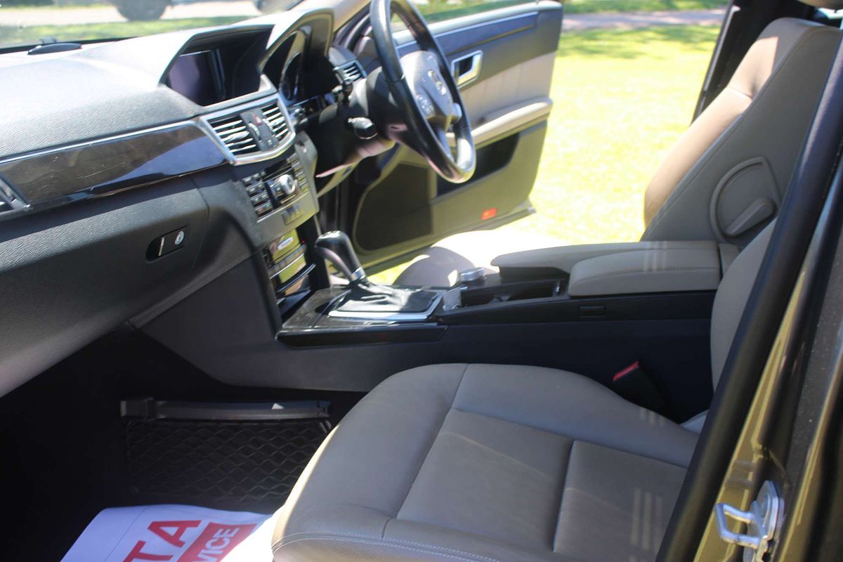 2009 MERCEDES-BENZ E250 CGI AVANTGARDE 5 SP AUTOMATIC 4D SEDAN T4