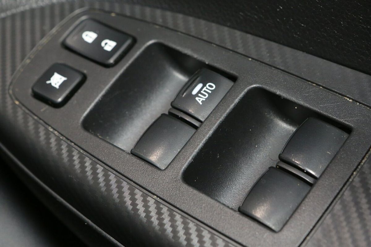 2018 Mitsubishi Eclipse Cross LS YA