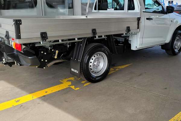 2025 Isuzu D-MAX SX High Ride Rear Wheel Drive