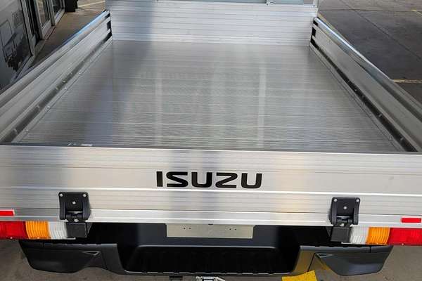 2025 Isuzu D-MAX SX High Ride Rear Wheel Drive