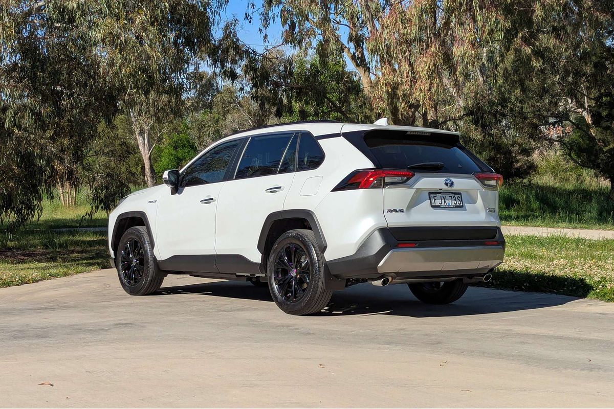 2024 Toyota RAV4 Cruiser AXAH52R