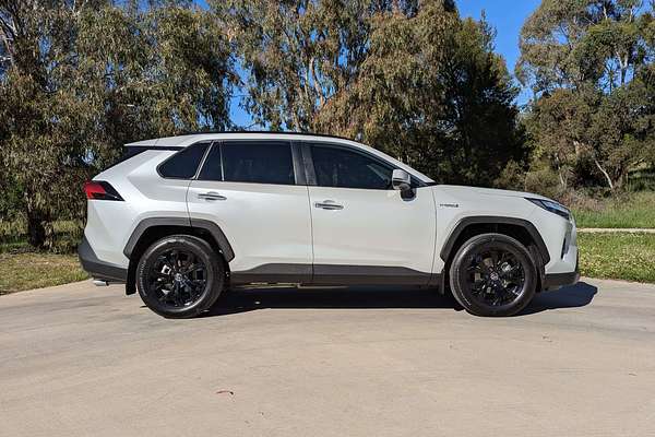 2024 Toyota RAV4 Cruiser AXAH52R