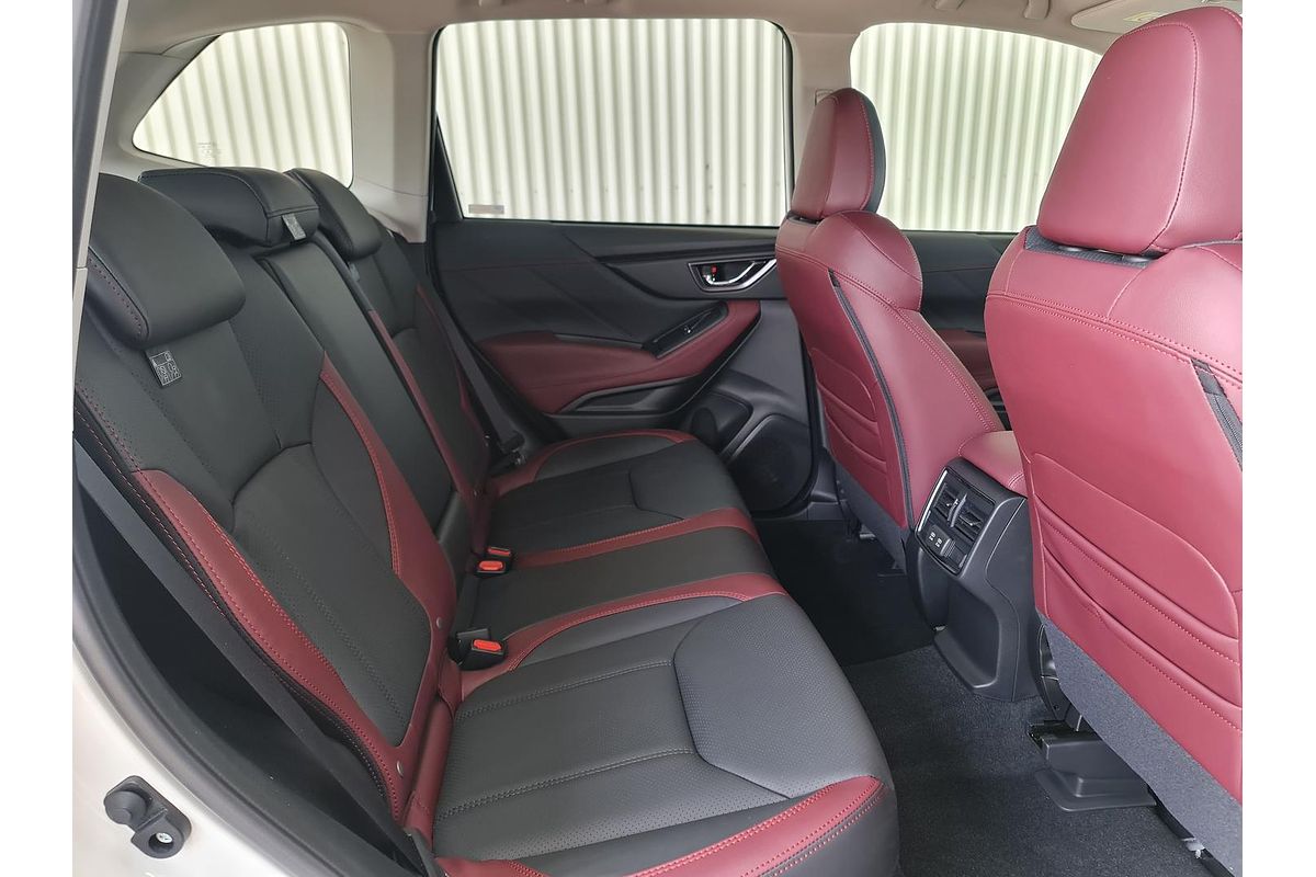 2024 Subaru Forester STI Sport S5