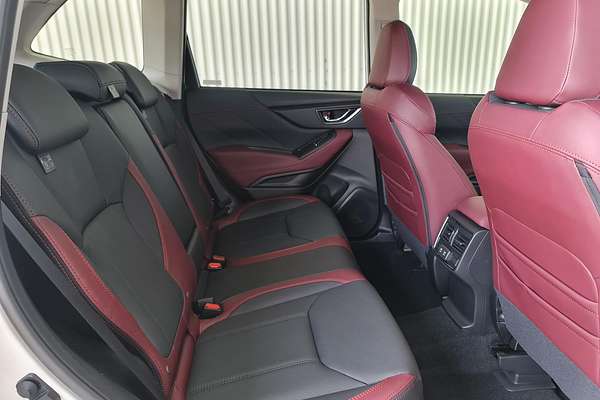 2024 Subaru Forester STI Sport S5