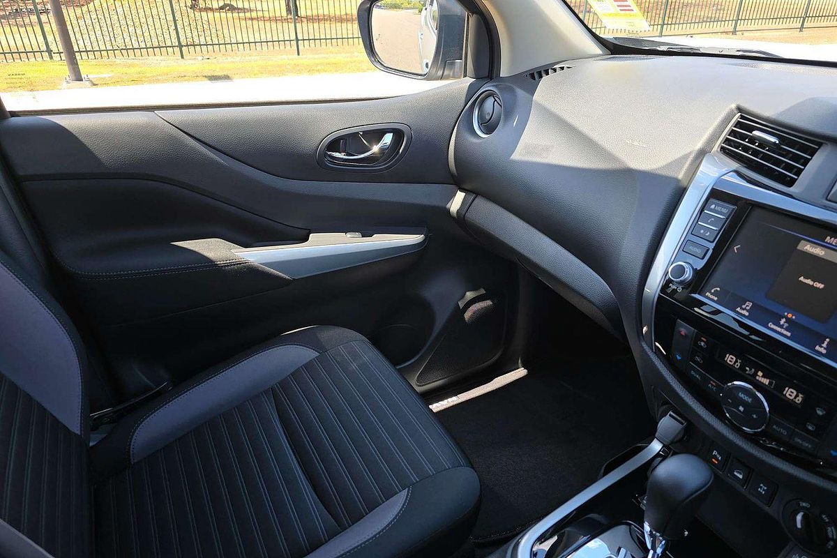 2025 Nissan Navara ST-X D23 4X4