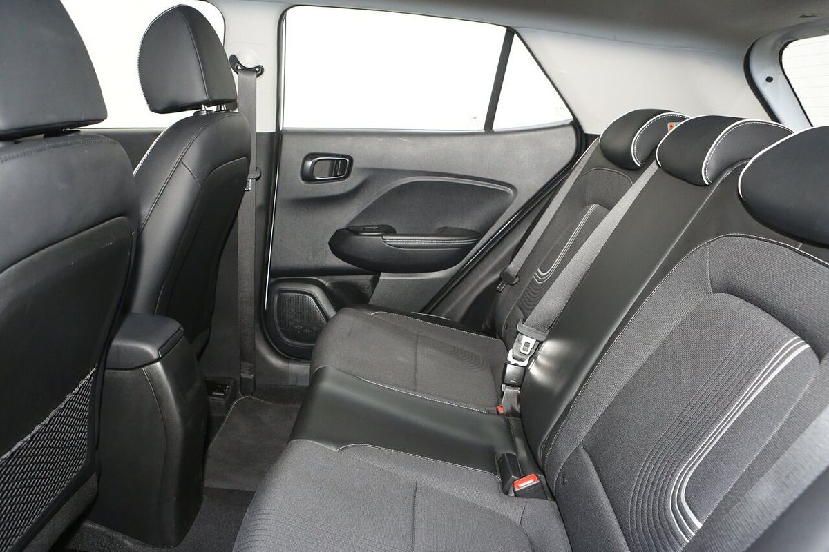 2023 Hyundai Venue Active QX.V5