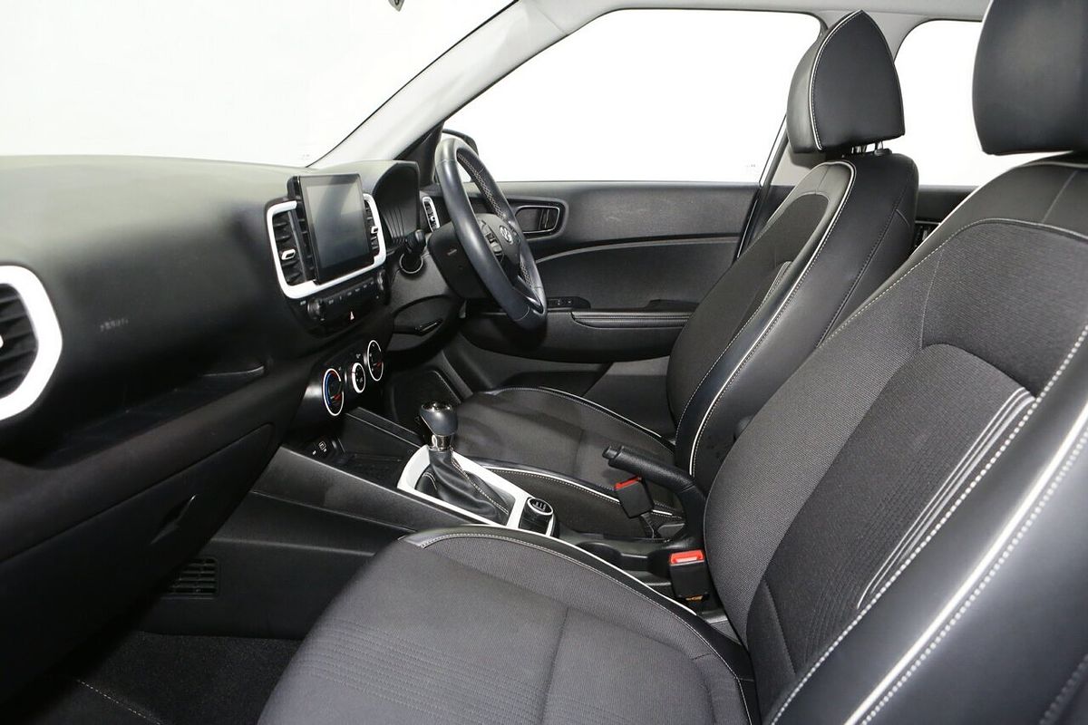 2023 Hyundai Venue Active QX.V5