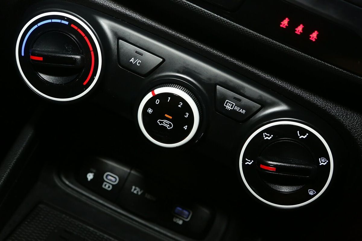 2023 Hyundai Venue Active QX.V5