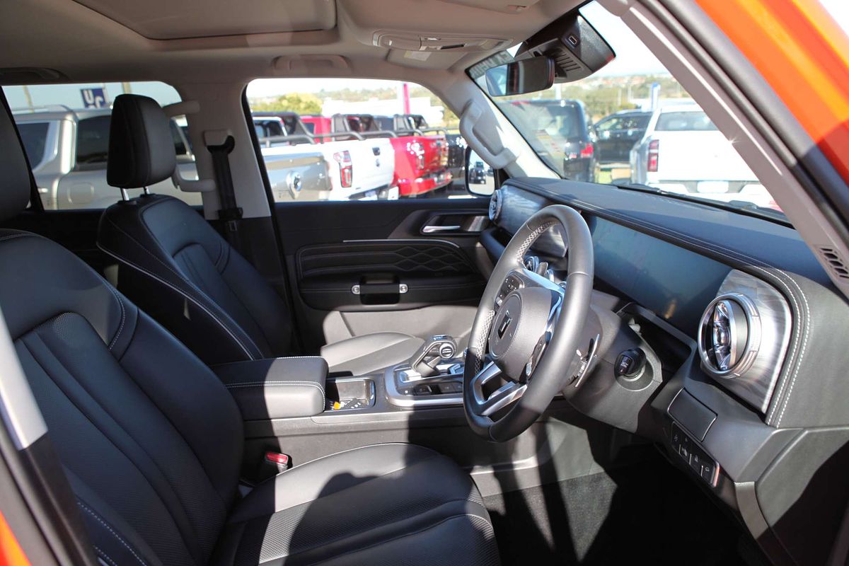 2024 GWM Tank 300 Ultra Hybrid P01