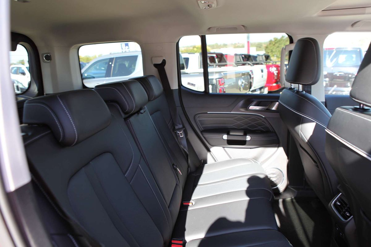 2024 GWM Tank 300 Ultra Hybrid P01