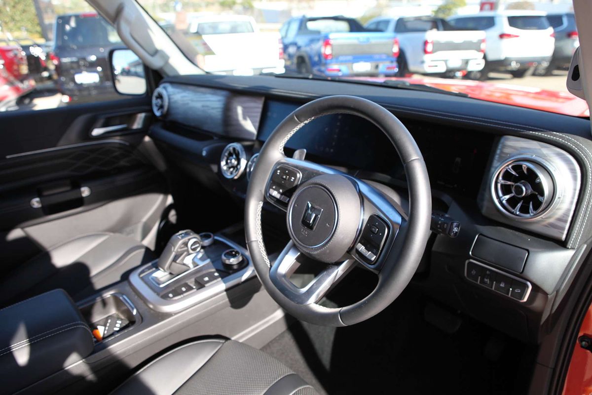 2024 GWM Tank 300 Ultra Hybrid P01