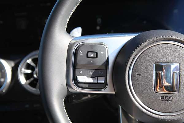 2024 GWM Tank 300 Ultra Hybrid P01