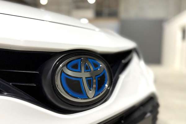 2022 Toyota Camry Ascent AXVH70R