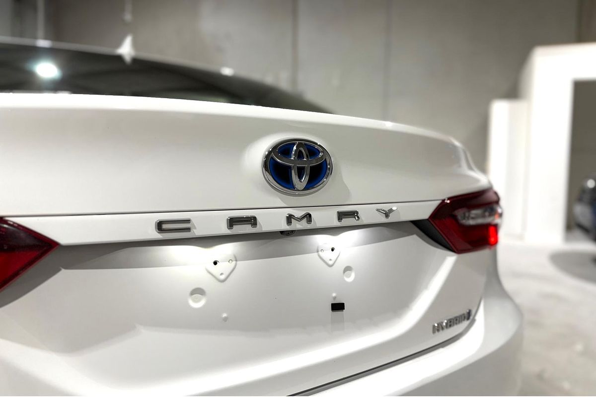 2022 Toyota Camry Ascent AXVH70R