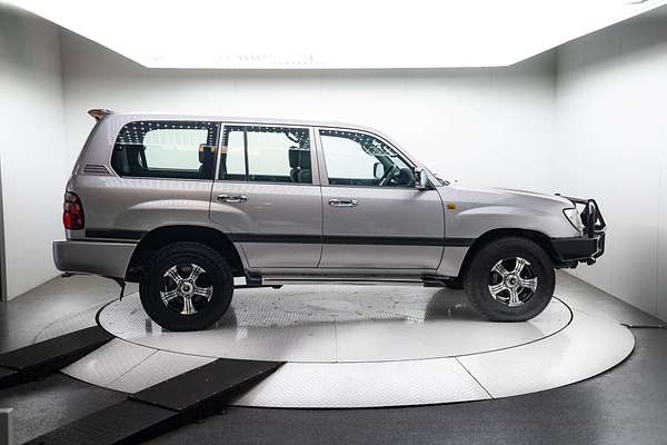 2002 Toyota Landcruiser GXL HDJ100R