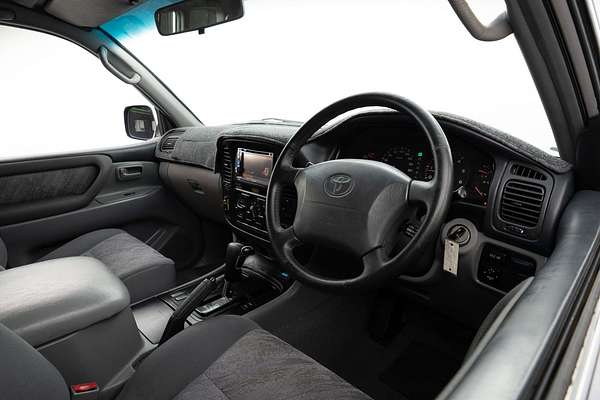 2002 Toyota Landcruiser GXL HDJ100R