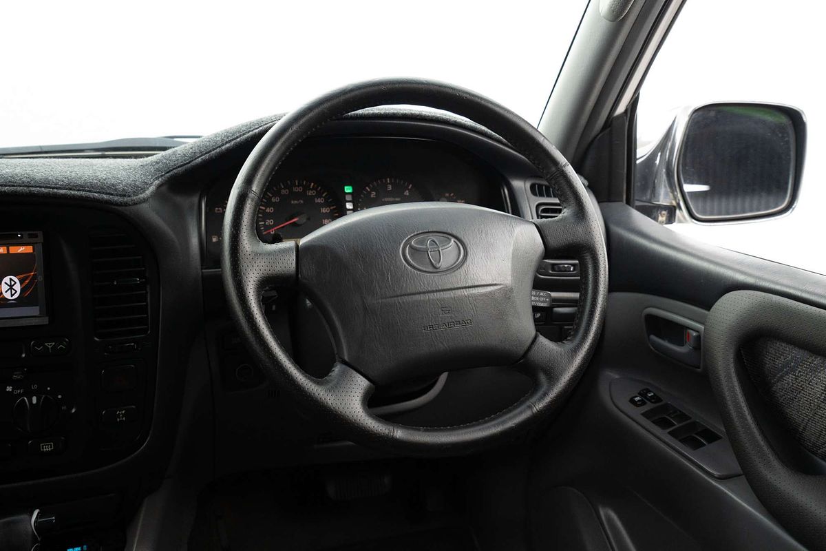 2002 Toyota Landcruiser GXL HDJ100R