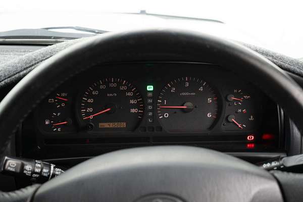 2002 Toyota Landcruiser GXL HDJ100R