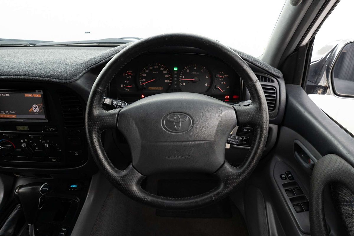 2002 Toyota Landcruiser GXL HDJ100R