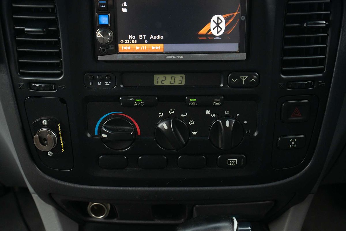 2002 Toyota Landcruiser GXL HDJ100R