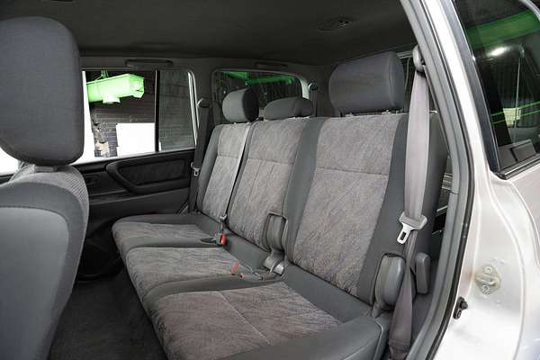 2002 Toyota Landcruiser GXL HDJ100R