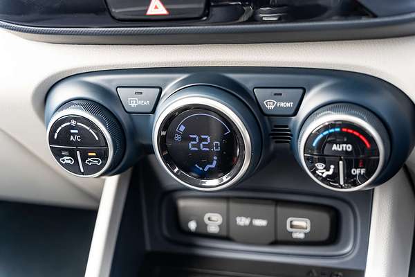 2025 Hyundai Venue Elite QX.V5