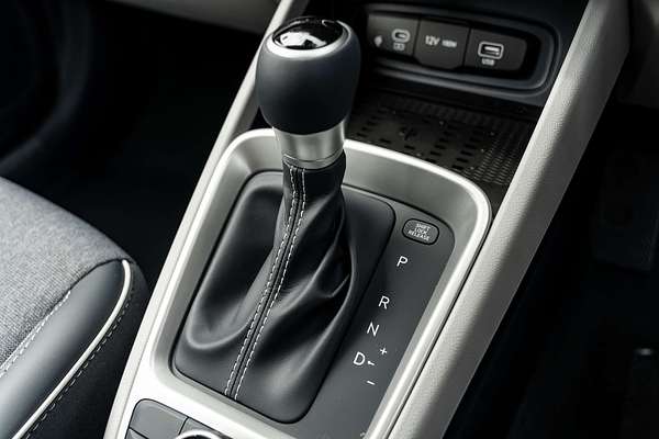 2025 Hyundai Venue Elite QX.V5