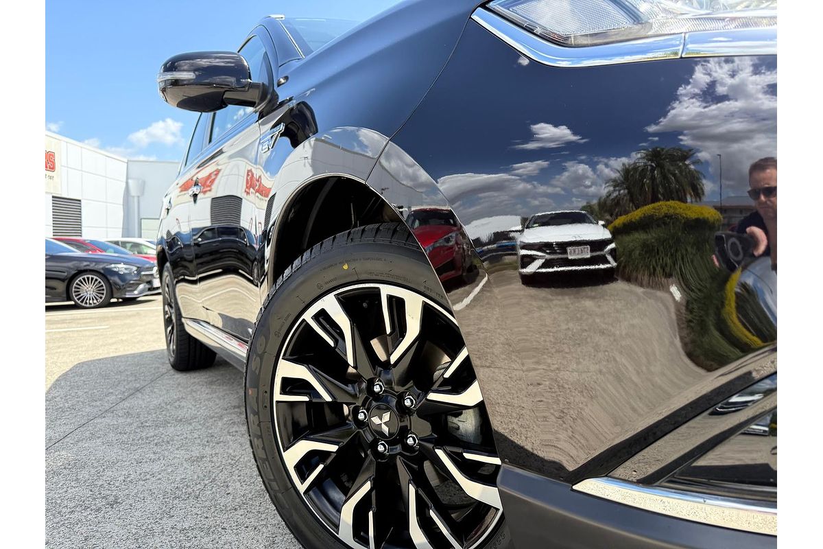 2017 Mitsubishi Outlander PHEV LS ZK