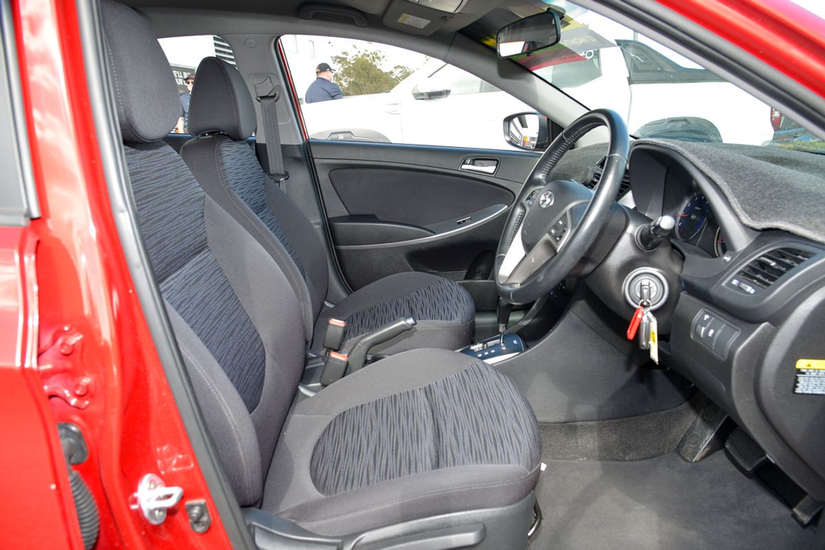 2018 Hyundai Accent Sport RB6