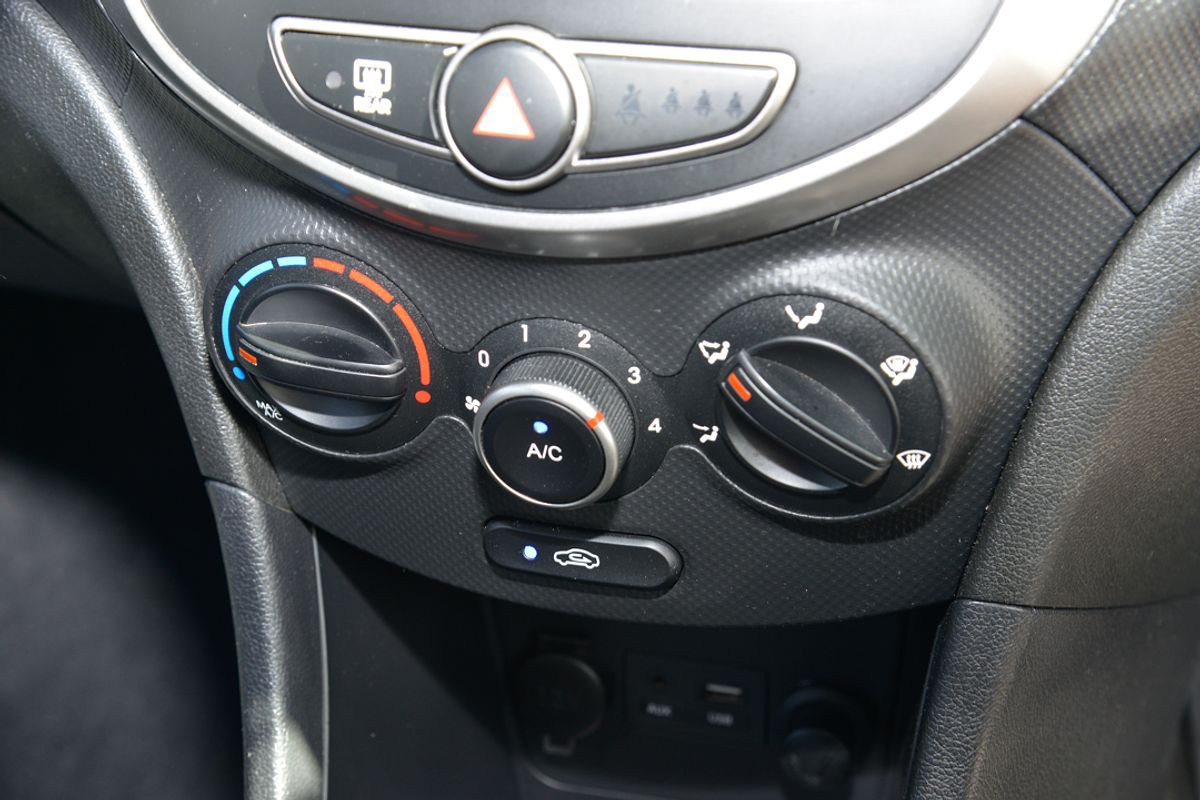 2018 Hyundai Accent Sport RB6