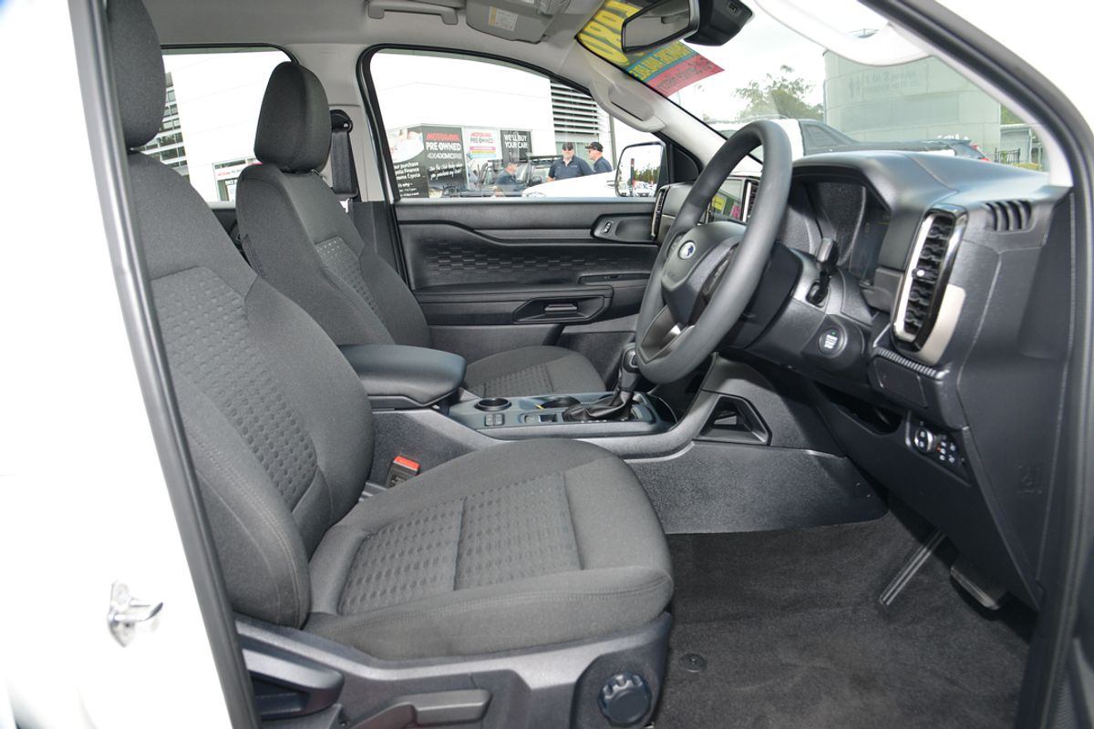 2024 Ford Everest Ambiente 2.0L