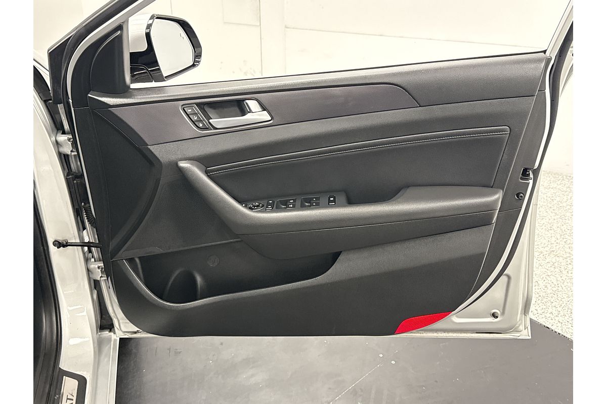 2017 Hyundai Sonata Premium LF3