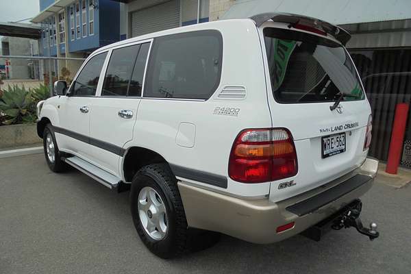 2002 Toyota Landcruiser GXL HDJ100R