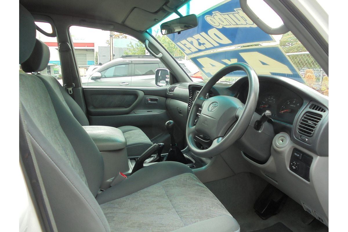 2002 Toyota Landcruiser GXL HDJ100R